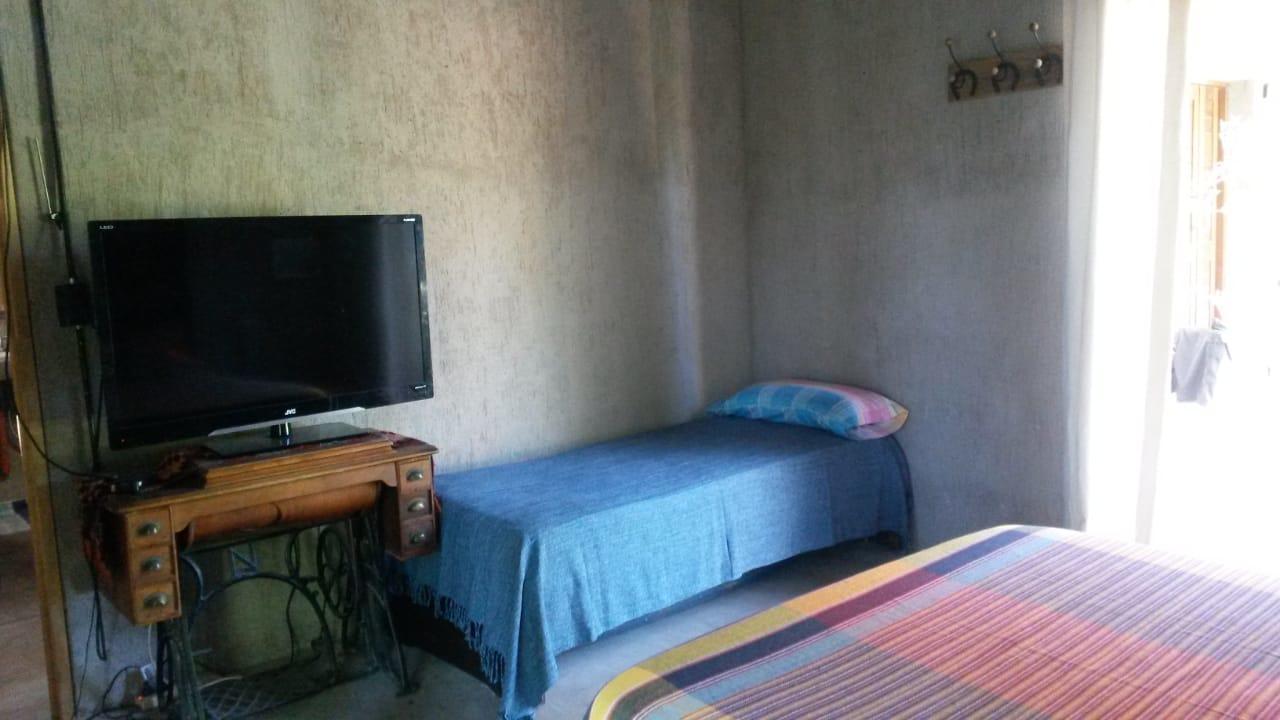 Casa Los Cerezos En Chacras De Coria Bagian luar foto