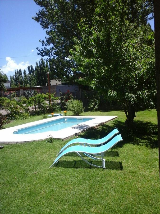 Casa Los Cerezos En Chacras De Coria Bagian luar foto