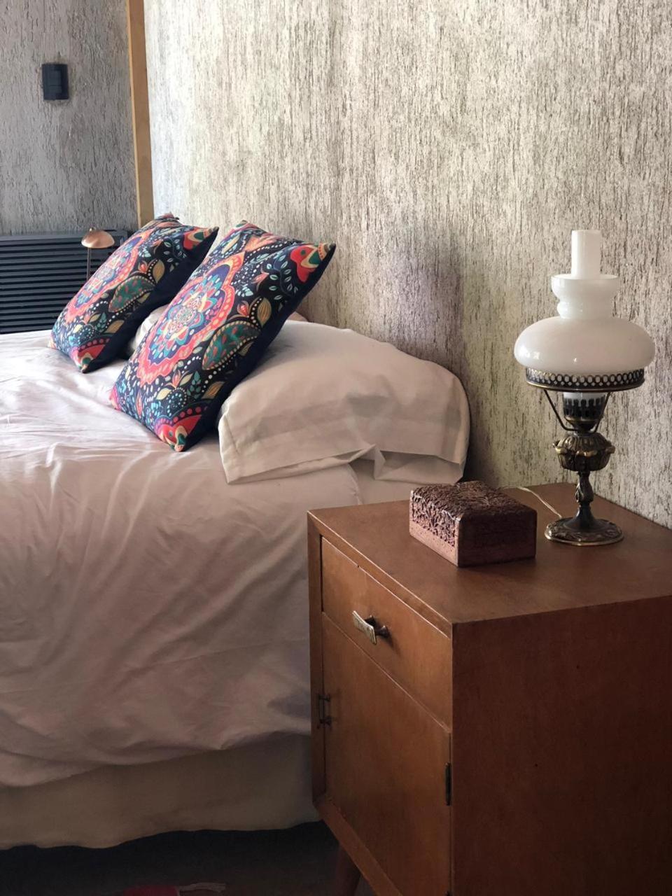 Casa Los Cerezos En Chacras De Coria Bagian luar foto
