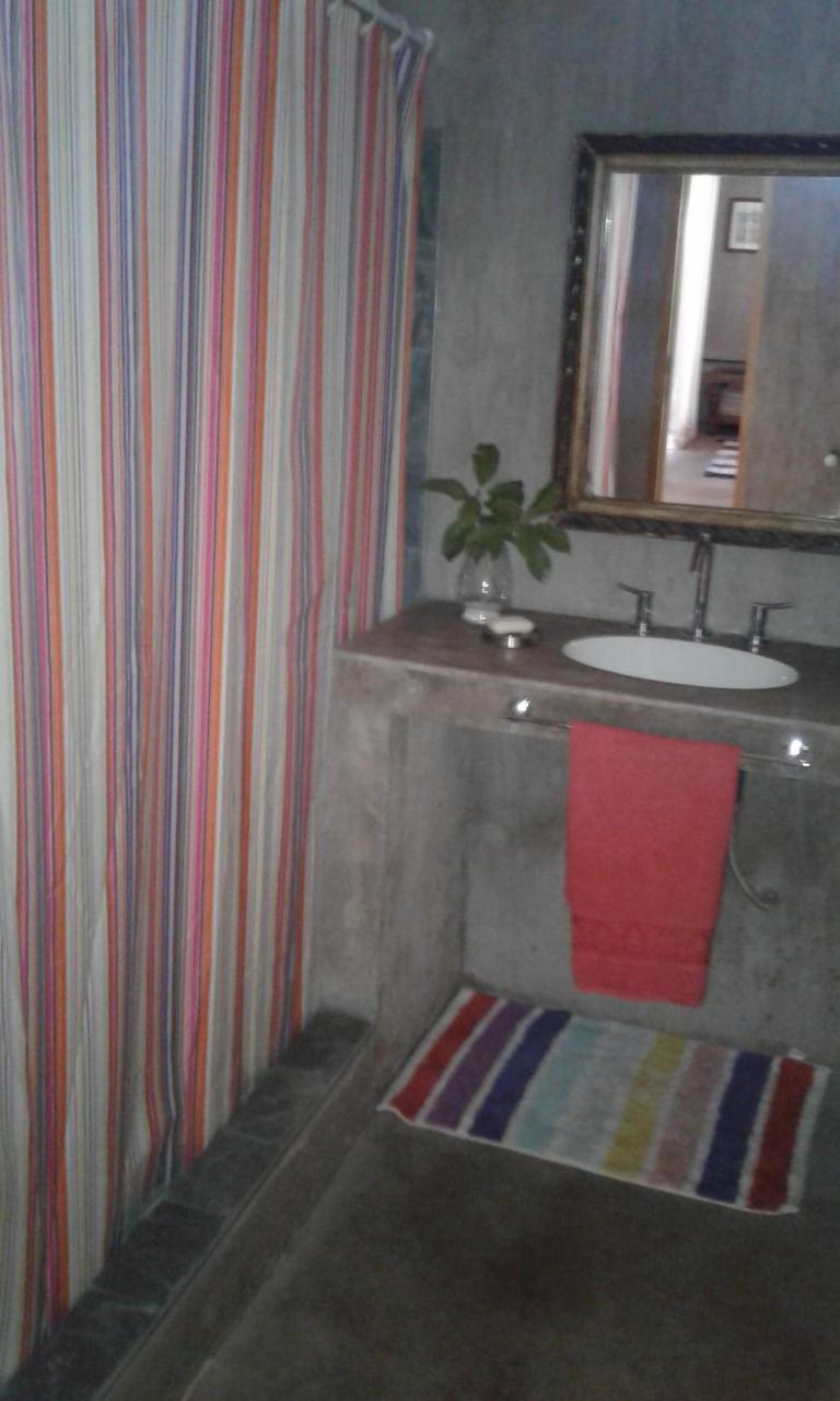 Casa Los Cerezos En Chacras De Coria Bagian luar foto