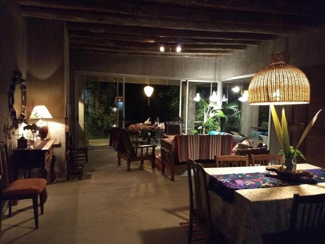 Casa Los Cerezos En Chacras De Coria Bagian luar foto