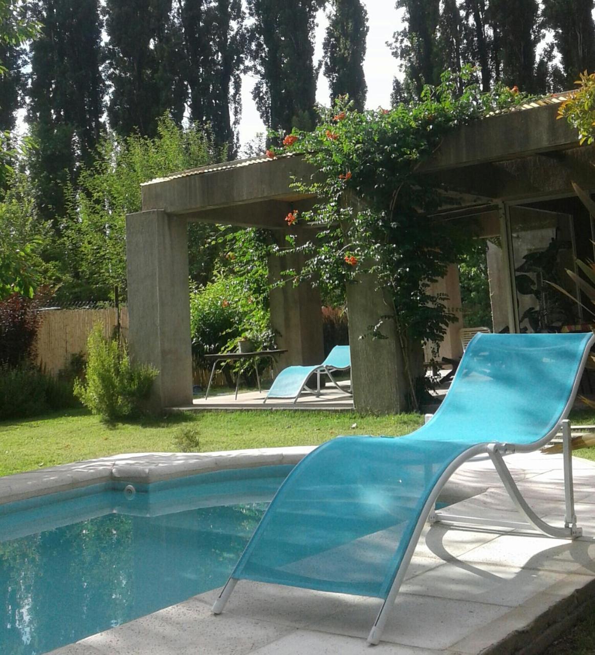 Casa Los Cerezos En Chacras De Coria Bagian luar foto